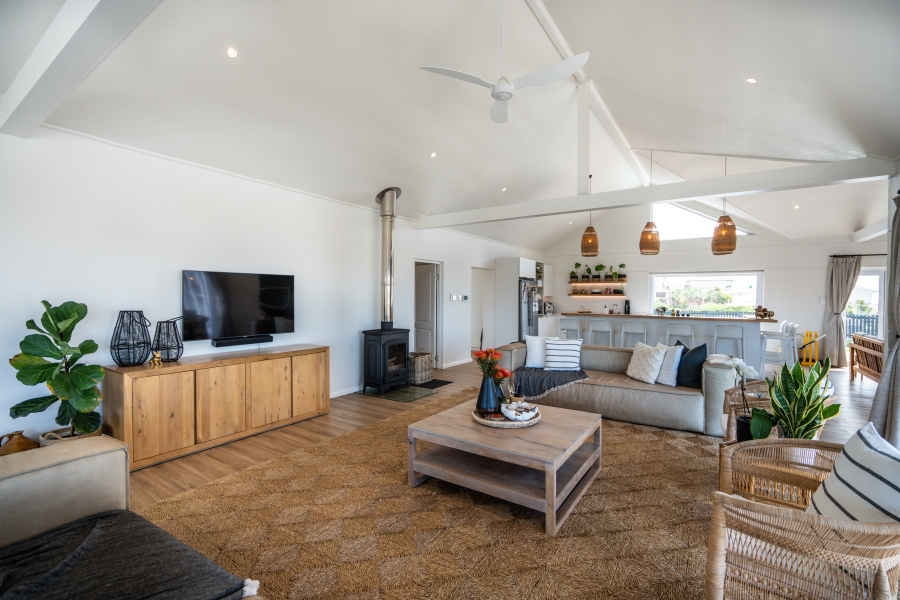 4 Bedroom Property for Sale in West Beach Eastern Cape
